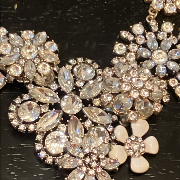 J Crew Flower Lattice Necklace with bag - Picture 3 of 7